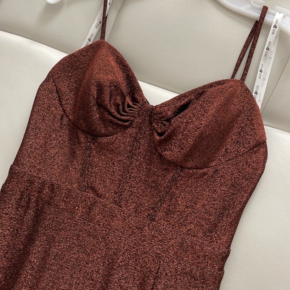 NWT Bronze Formal Dress Size 6 Perfect for the holidays - Picture 5 of 8